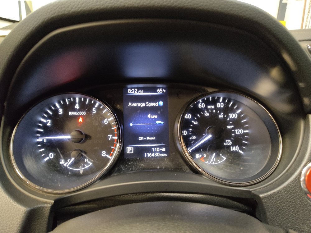 Used 2018 Nissan Rogue Sport SV w/ SV Technology Package FWD image 23