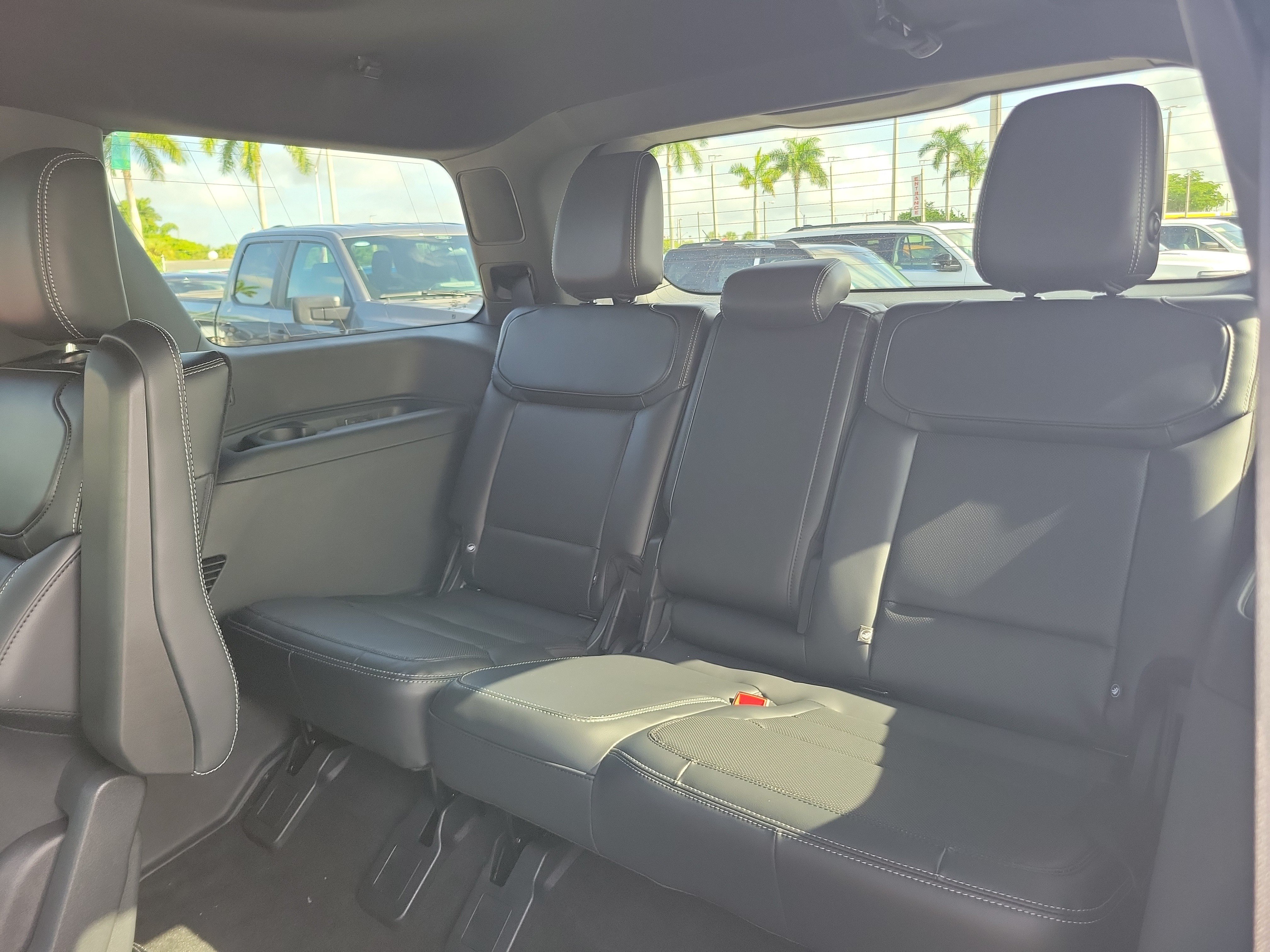 New 2027 Ford Expedition Platinum w/ Stealth Appearance Package AWD/4WD image 9
