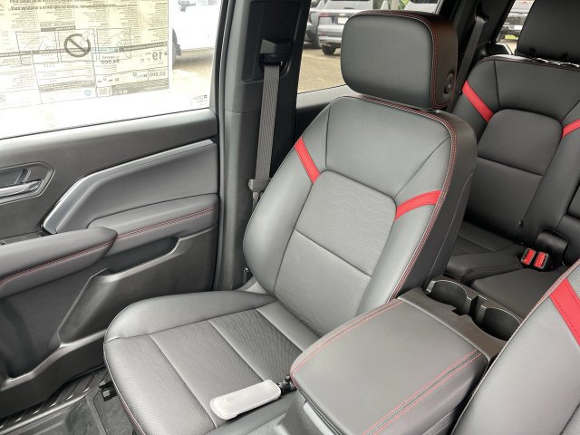 New 2026 Chevrolet Colorado Z71 w/ Technology Package AWD/4WD image 25