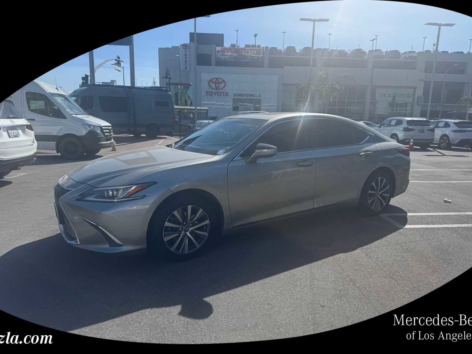 Used 2019 Lexus ES 350 w/ Accessory Package 2