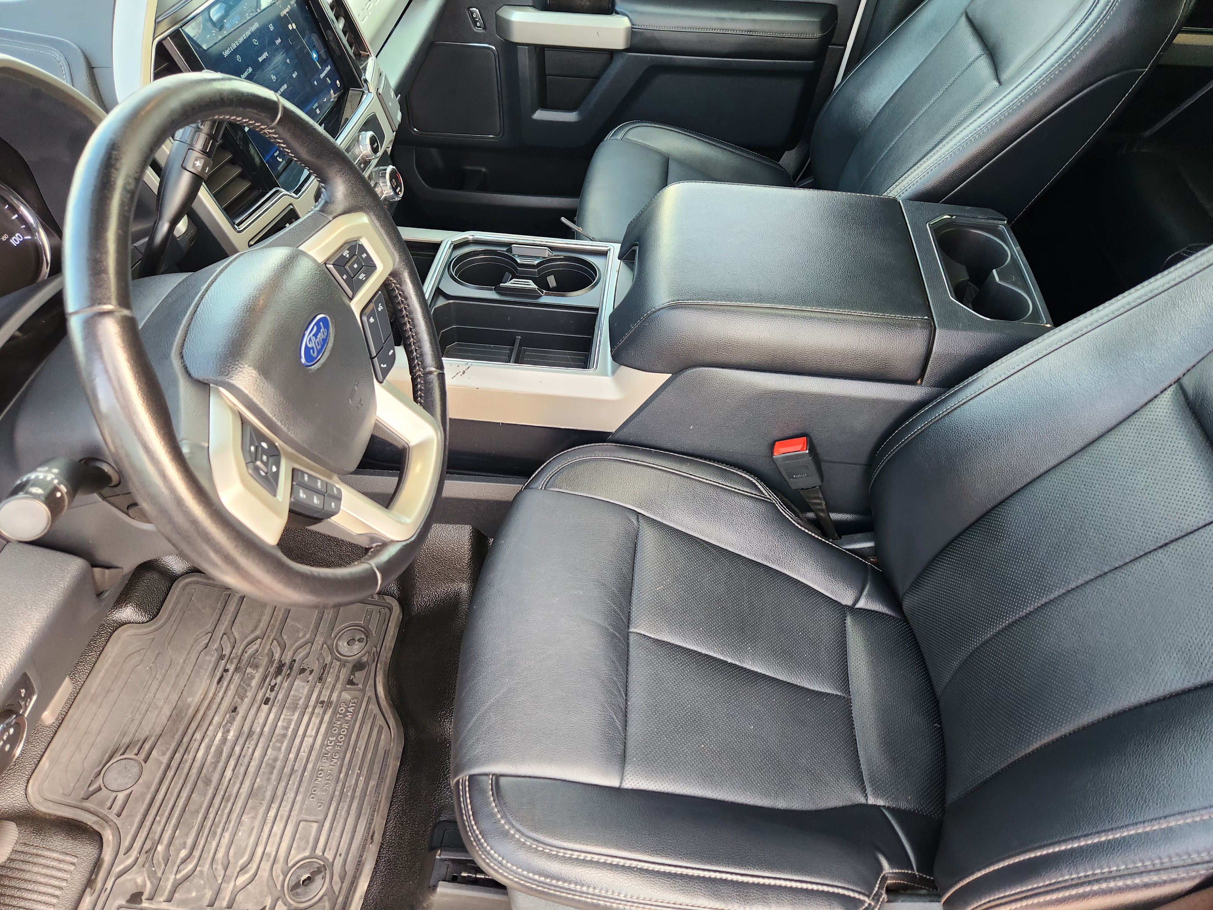 Used 2022 Ford F350 Lariat w/ Tremor Off-Road Package AWD/4WD image 13