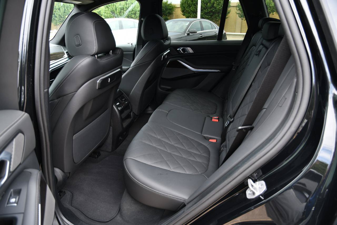 Used 2026 BMW X5 sDrive40i RWD image 32