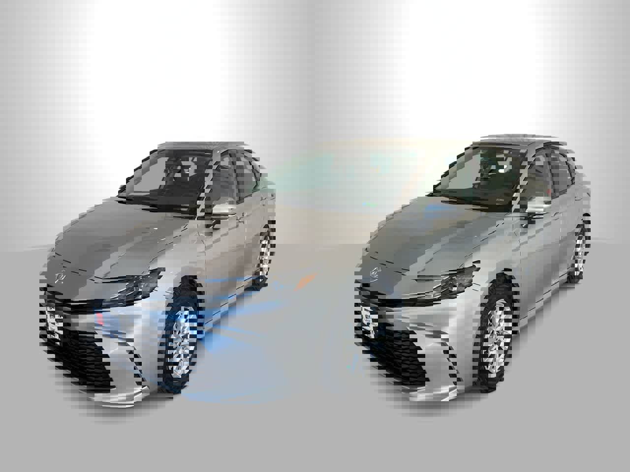 Used 2025 Toyota Camry LE w/ Convenience Package image 1