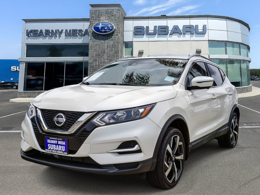 Used 2020 Nissan Rogue Sport SL FWD image 3
