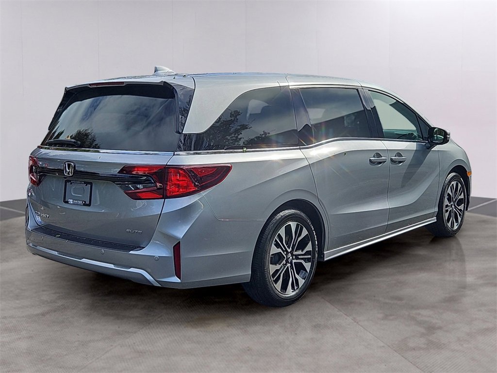 Certified 2026 Honda Odyssey Elite image 4