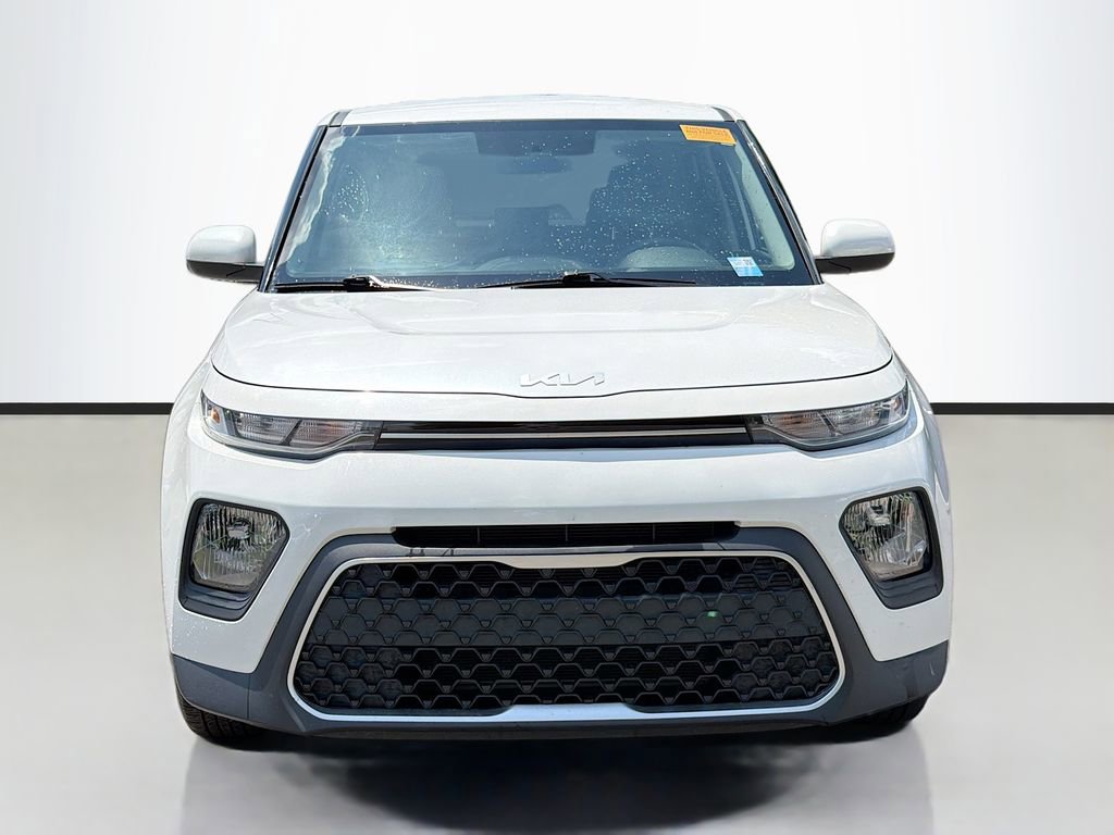 Used 2022 Kia Soul LX FWD image 3