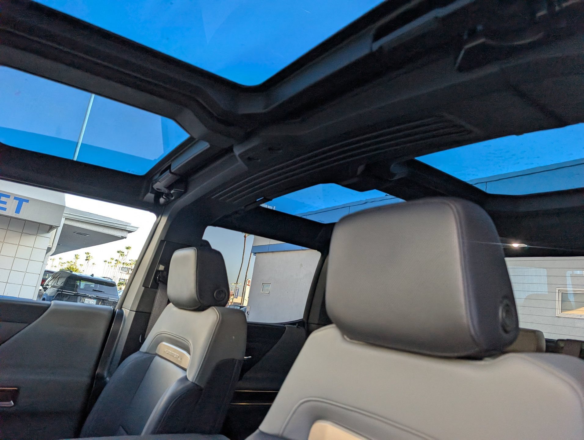 Used 2024 GMC Hummer EV 3X AWD/4WD image 18