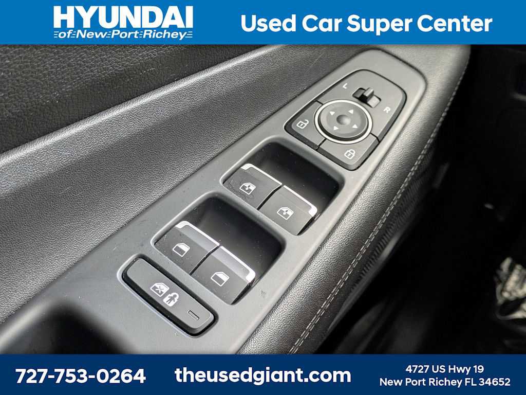 Used 2023 Hyundai Santa Fe SEL FWD image 31