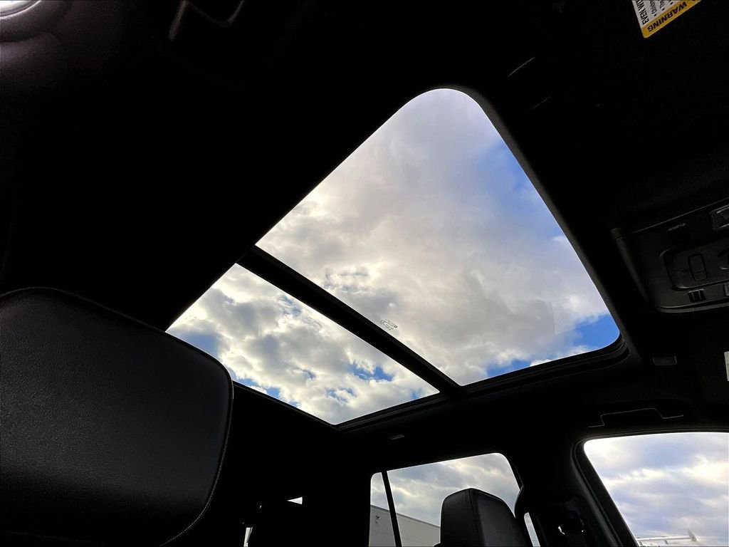 Used 2023 Chevrolet Tahoe RST image 22