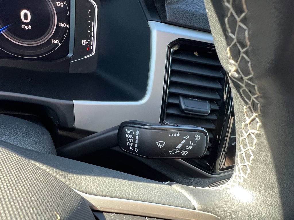 Used 2022 Volkswagen Atlas Cross Sport SE image 23