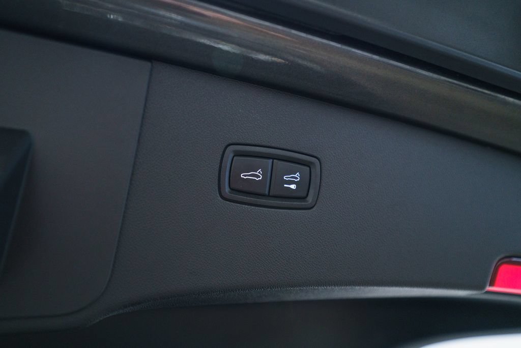 Used 2020 Porsche Cayenne Turbo AWD/4WD image 51