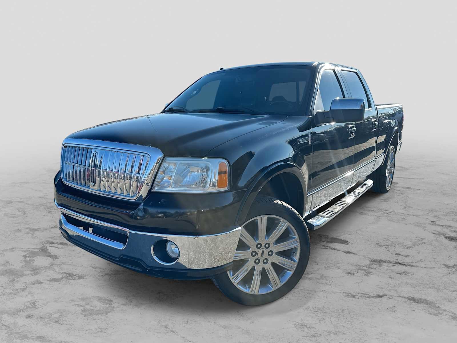 Used 2008 Lincoln Mark LT 4x4 image 1