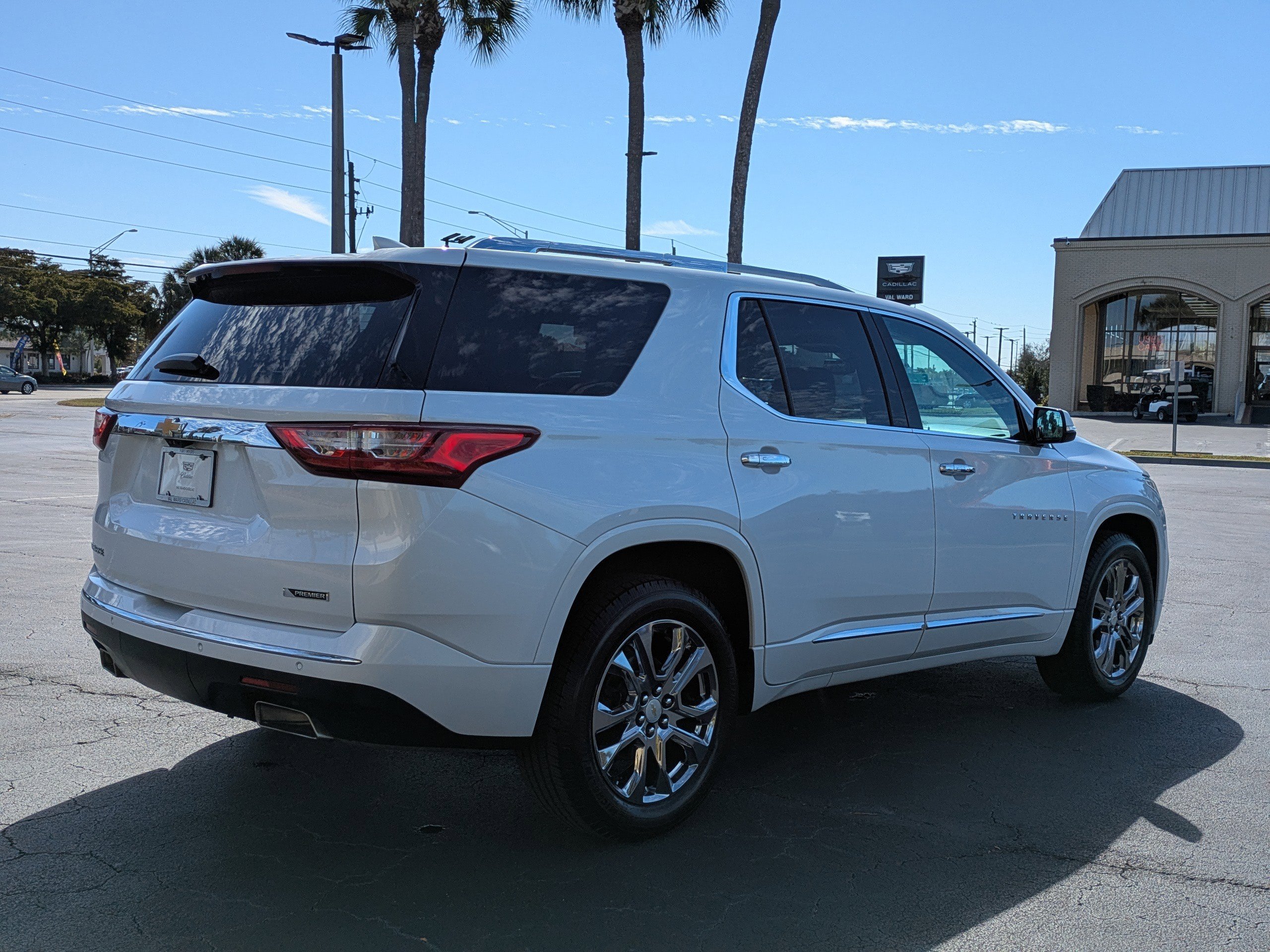 Used 2018 Chevrolet Traverse Premier w/ Driver Confidence II Package image 6