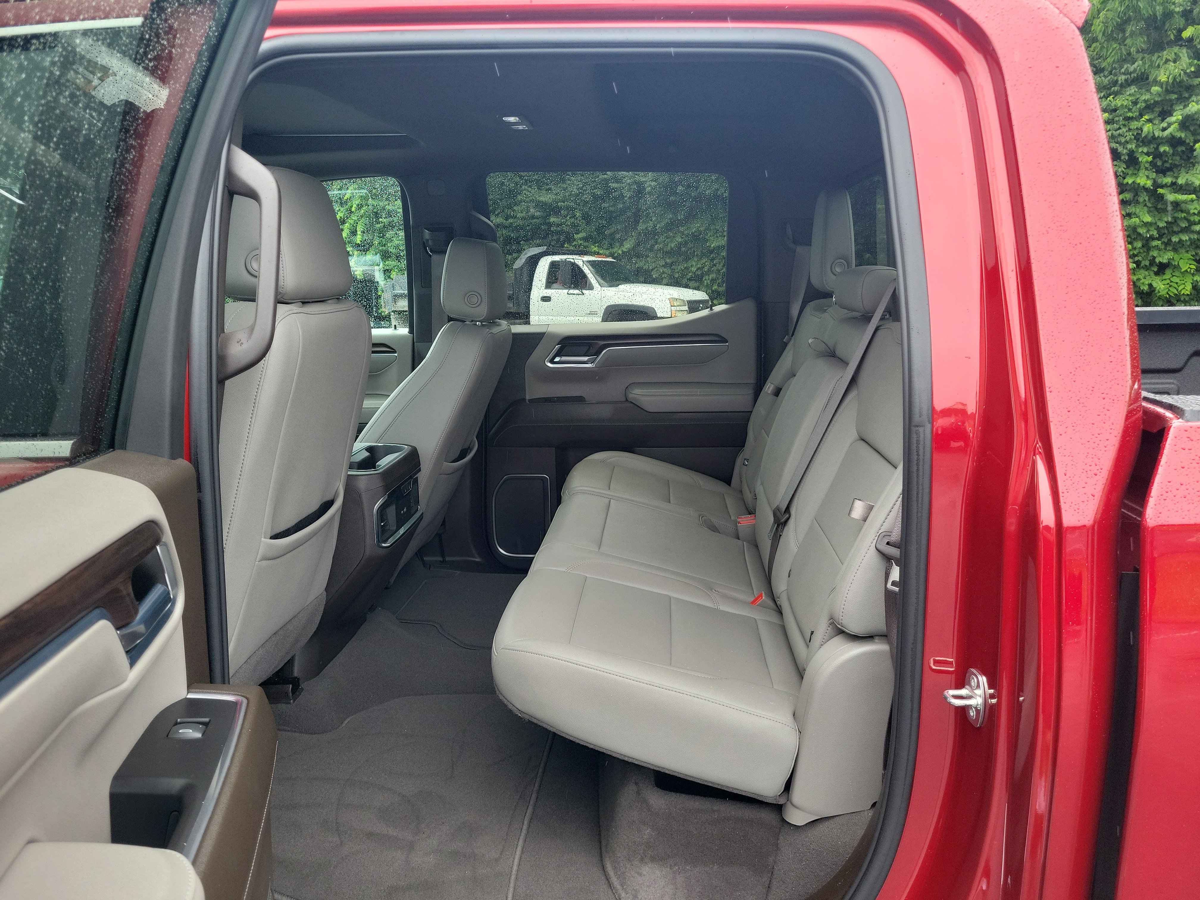 Used 2023 GMC Sierra 1500 SLT w/ SLT Premium Plus Package AWD/4WD image 11