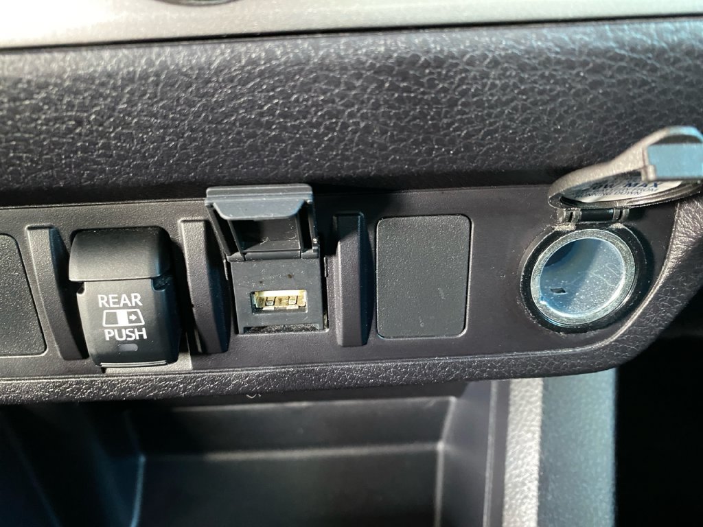 Used 2020 Toyota Tacoma SR5 RWD image 18