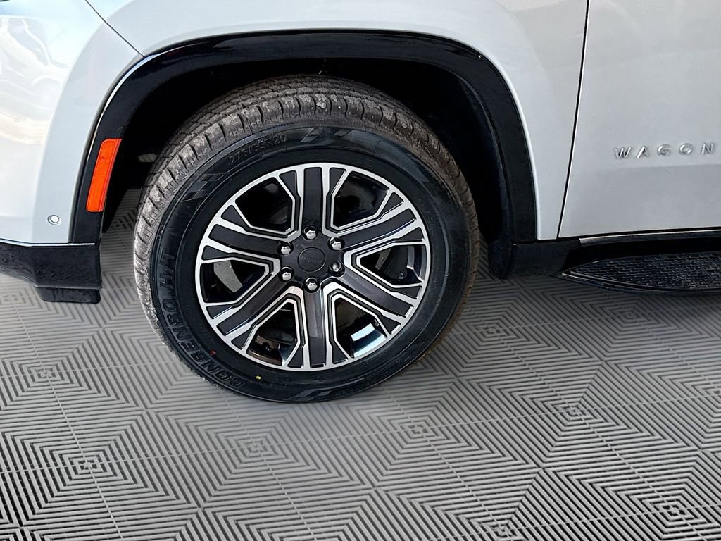 Used 2024 Jeep Wagoneer Series II w/ Flexible Seating Group RWD image 35