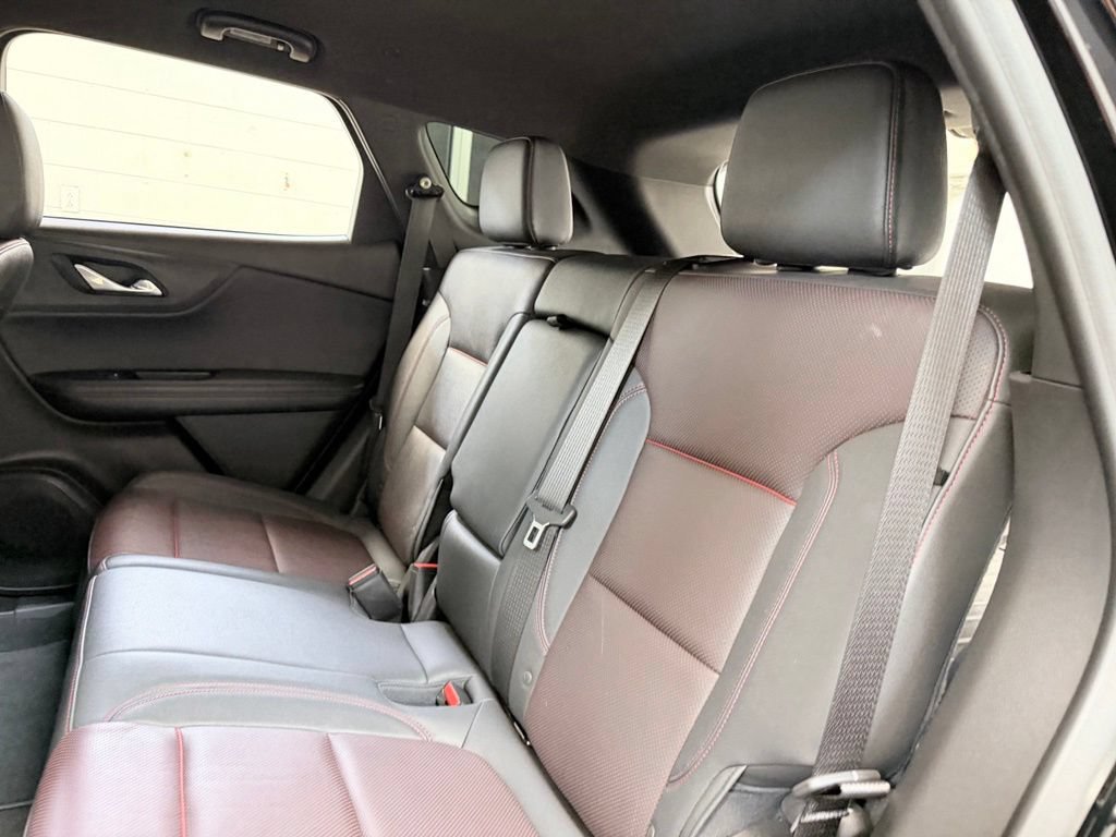 Used 2022 Chevrolet Blazer RS FWD image 23