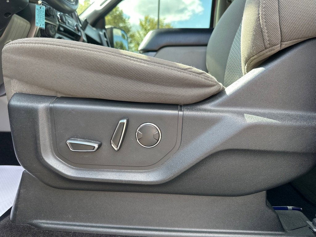 Used 2017 Ford F150 XLT w/ Equipment Group 302A Luxury image 23