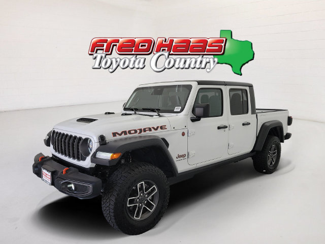 Used 2026 Jeep Gladiator Mojave
