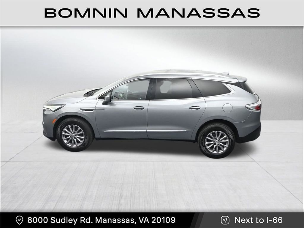 Used 2023 Buick Enclave Essence image 23