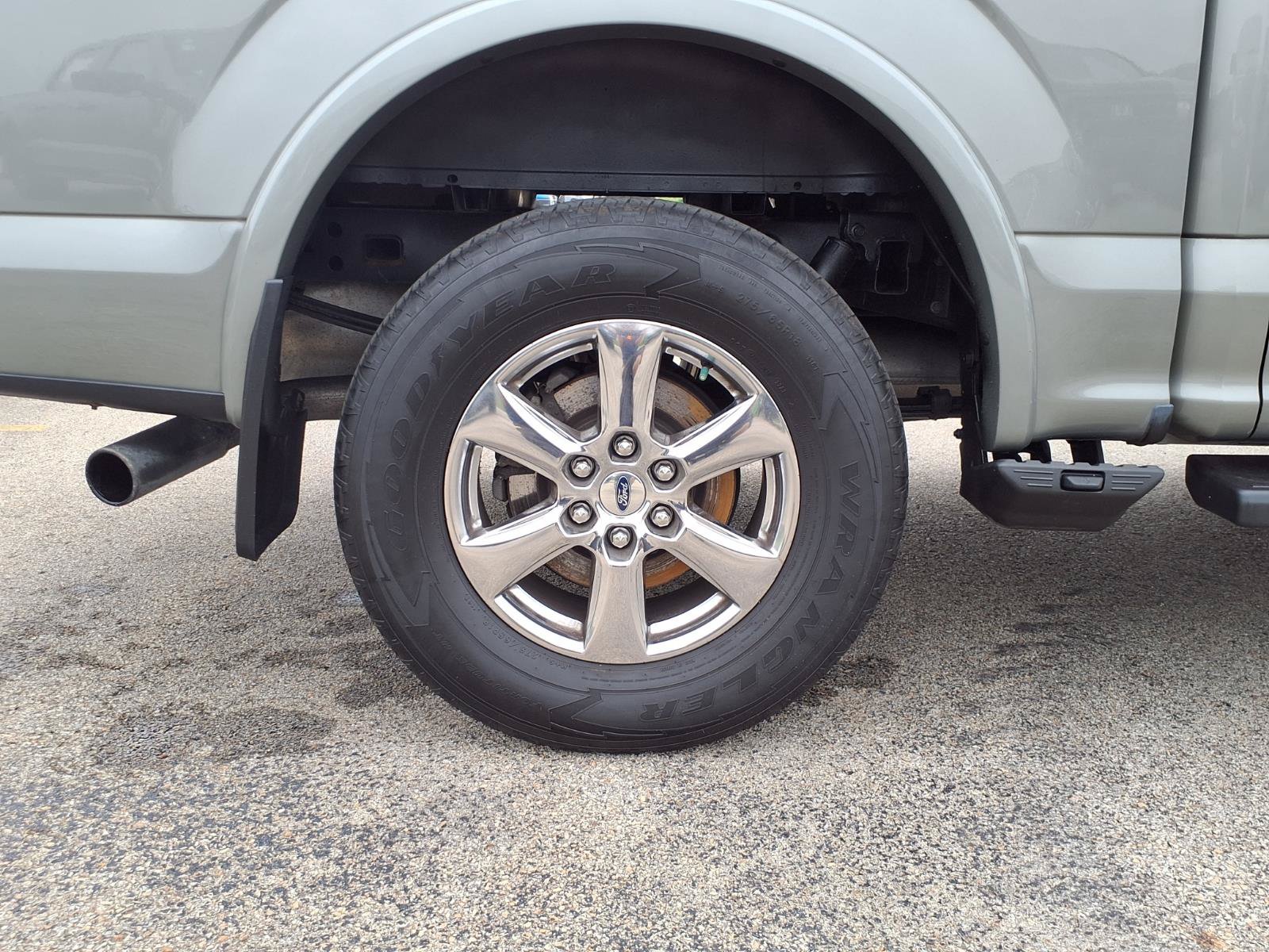 Used 2019 Ford F150 Lariat w/ Equipment Group 502A Luxury AWD/4WD image 8