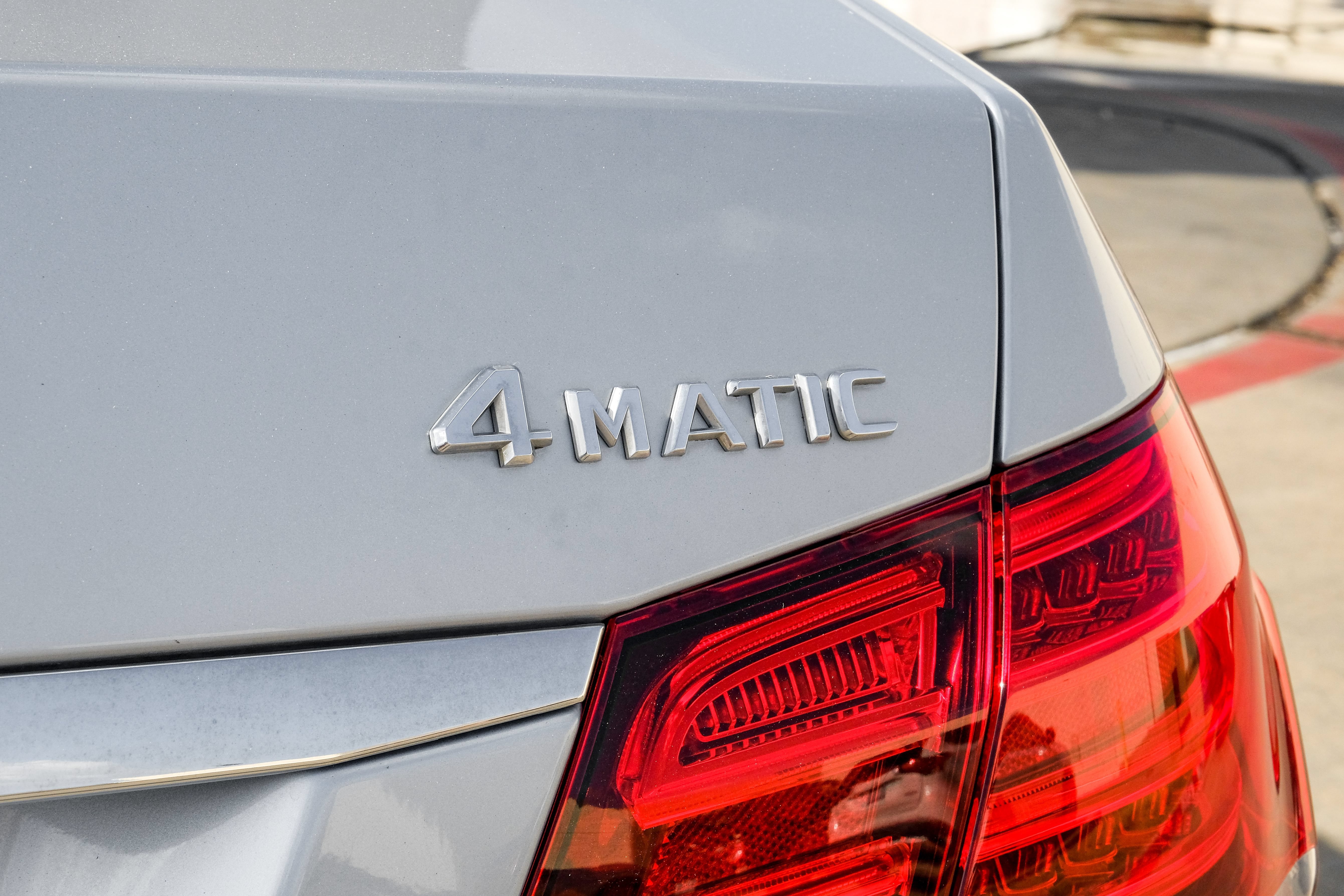 Used 2014 Mercedes-Benz E 550 4MATIC Sedan w/ Premium 1 Package image 58