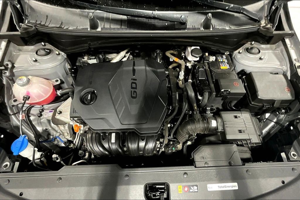 Used 2023 Kia Sportage LX image 12