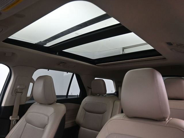 Used 2020 Ford Explorer Limited w/ Class III Trailer Tow Package image 22