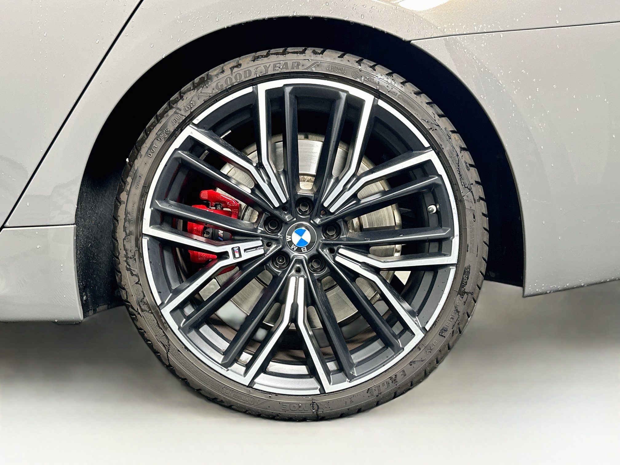 Used 2022 BMW M550i xDrive AWD/4WD image 11