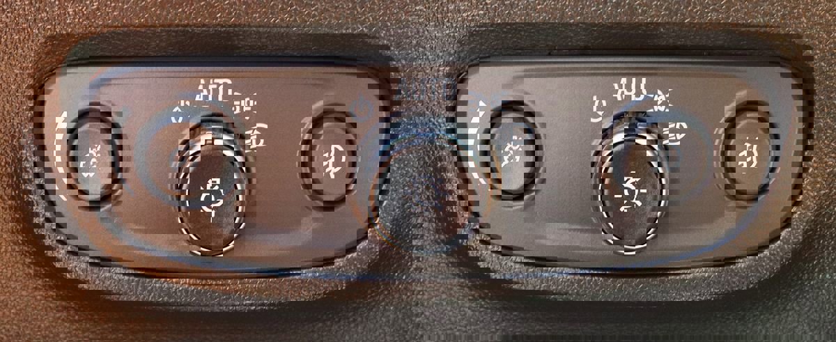 Used 2023 Buick Encore GX Select image 42