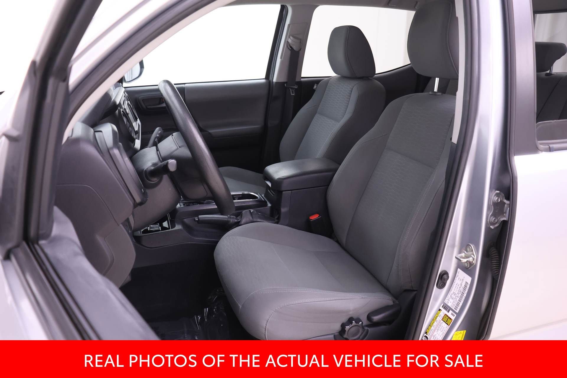 Certified 2019 Toyota Tacoma SR image 5