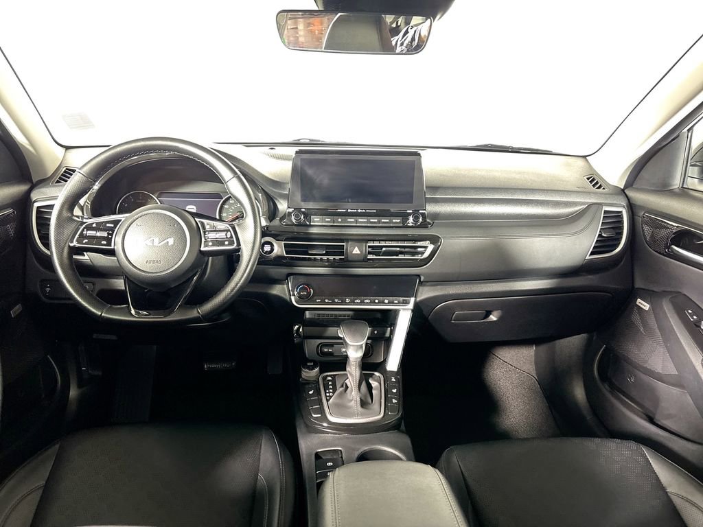 Used 2023 Kia Seltos SX image 12