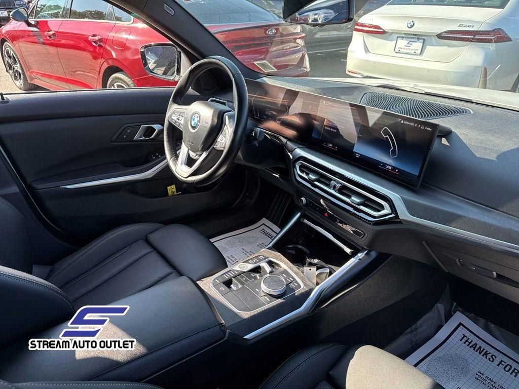 Used 2024 BMW 330i xDrive Sedan w/ Convenience Package image 9