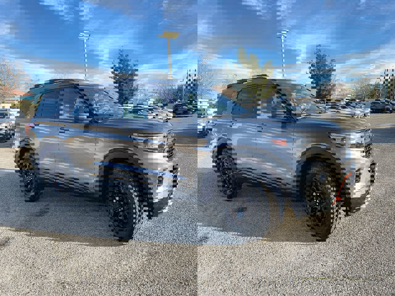 Used 2022 Ford Explorer Timberline image 2