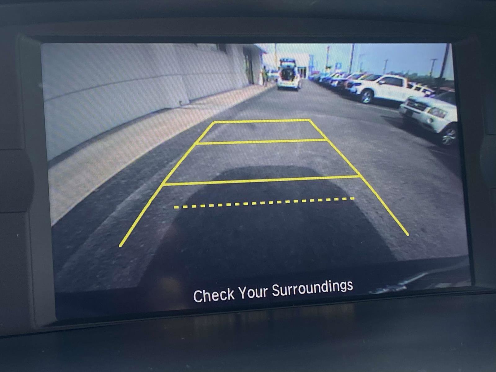 Used 2016 Honda Odyssey SE image 18