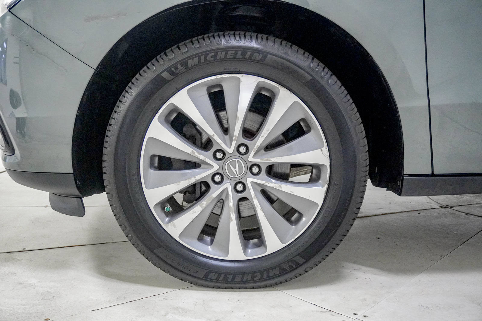 Used 2014 Acura MDX w/ Technology Package AWD/4WD image 17