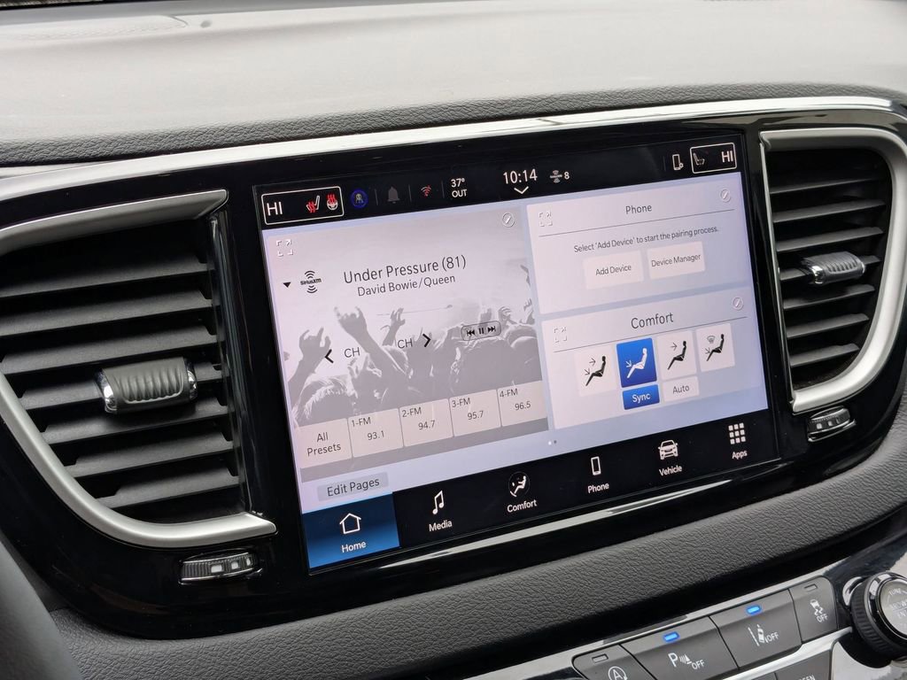 Used 2025 Chrysler Pacifica Select image 23