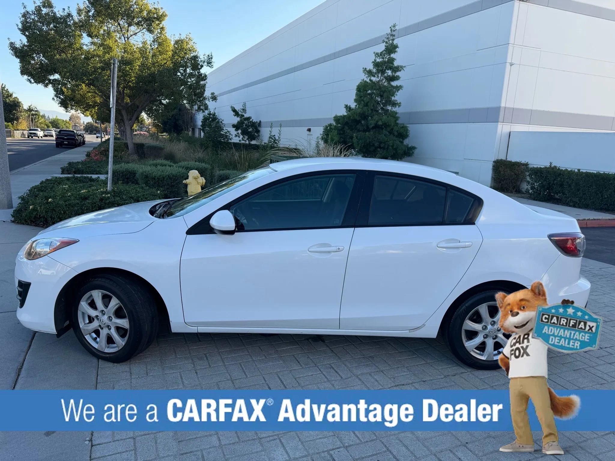 Used 2010 MAZDA MAZDA3 i Touring image 2