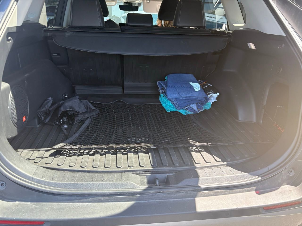 Used 2023 Toyota RAV4 Limited AWD/4WD image 6