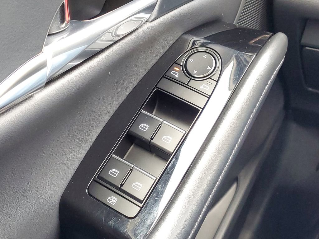 Used 2025 MAZDA CX-30 AWD 2.5 S w/ Preferred Package image 17