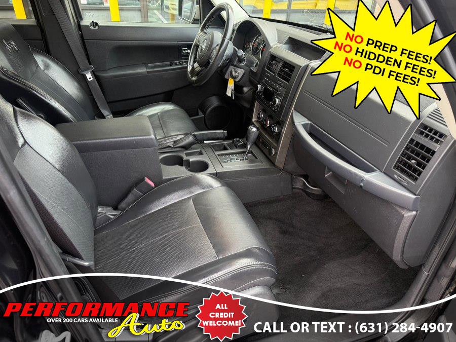 Used 2012 Jeep Liberty Sport AWD/4WD image 8