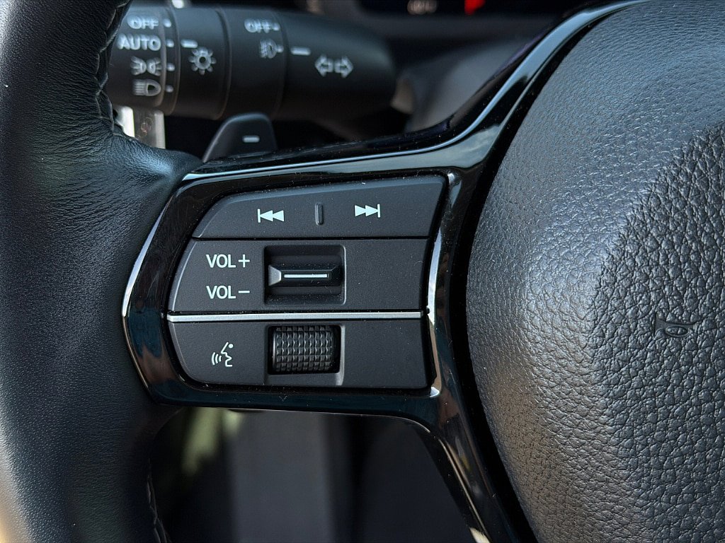 Used 2023 Honda Civic Touring image 17