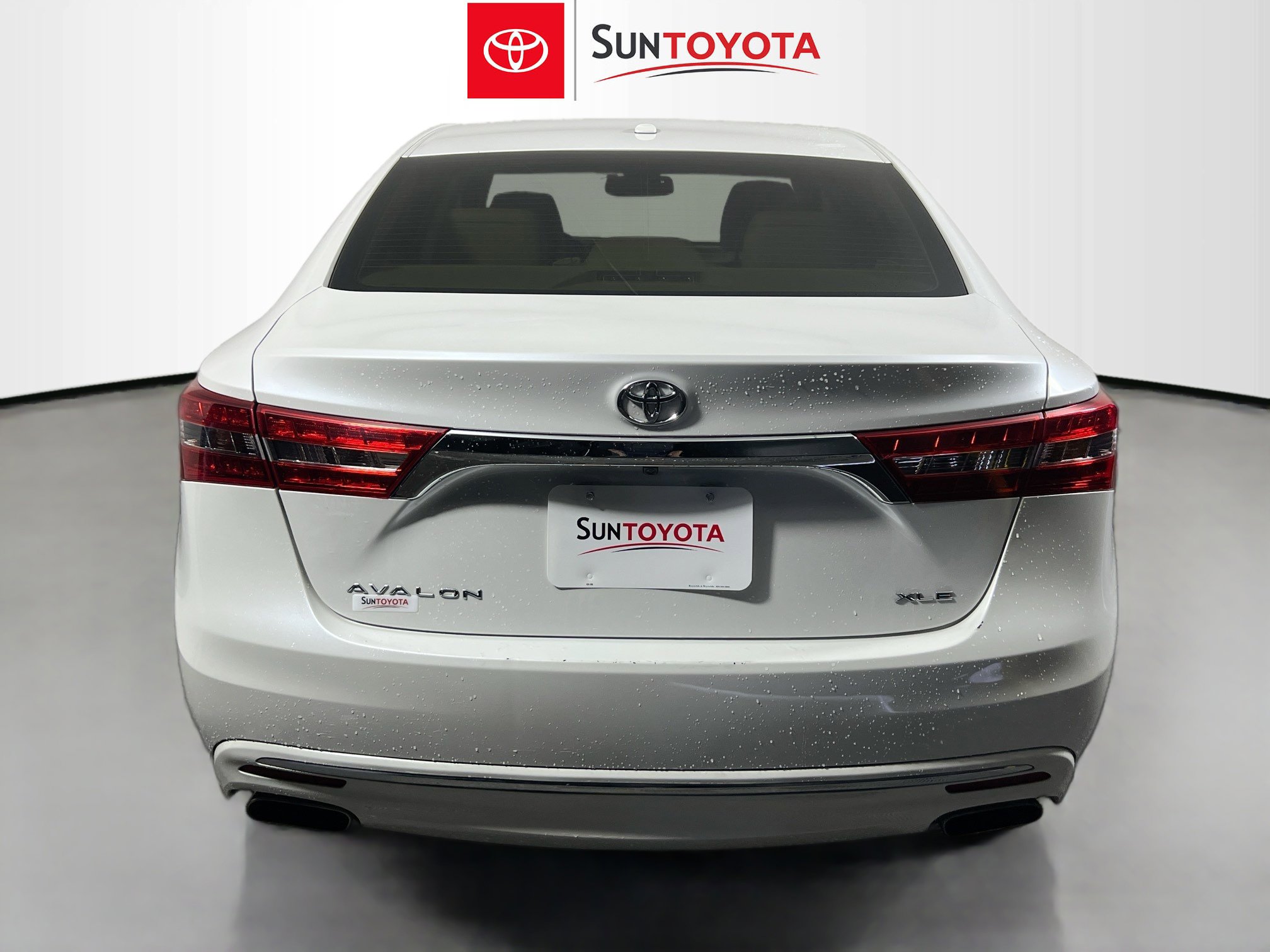 Used 2018 Toyota Avalon XLE Premium image 5