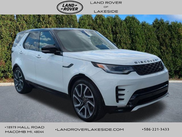 Used 2025 Land Rover Discovery Dynamic SE AWD/4WD image 3