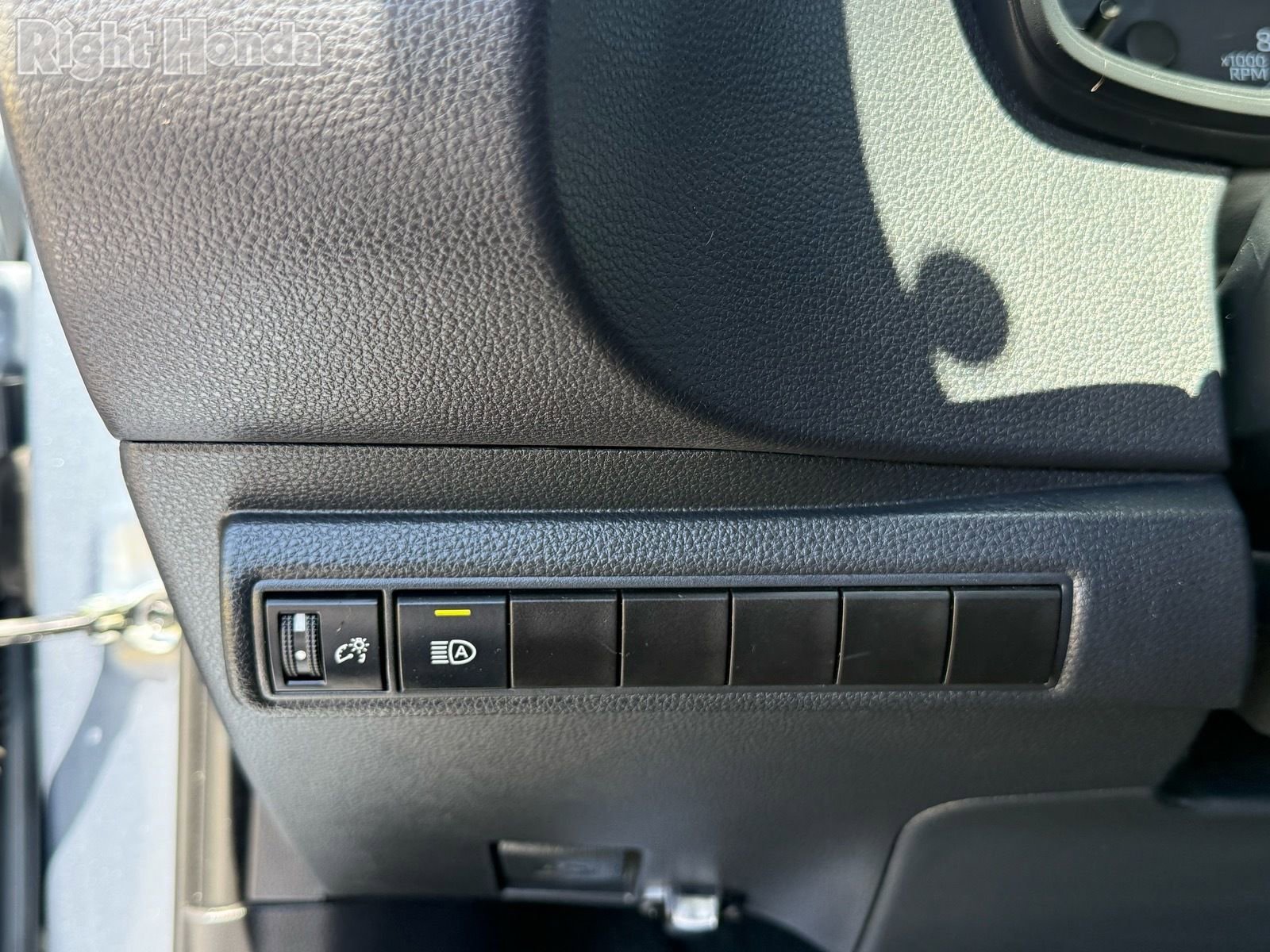 Used 2024 Toyota Corolla LE FWD image 15