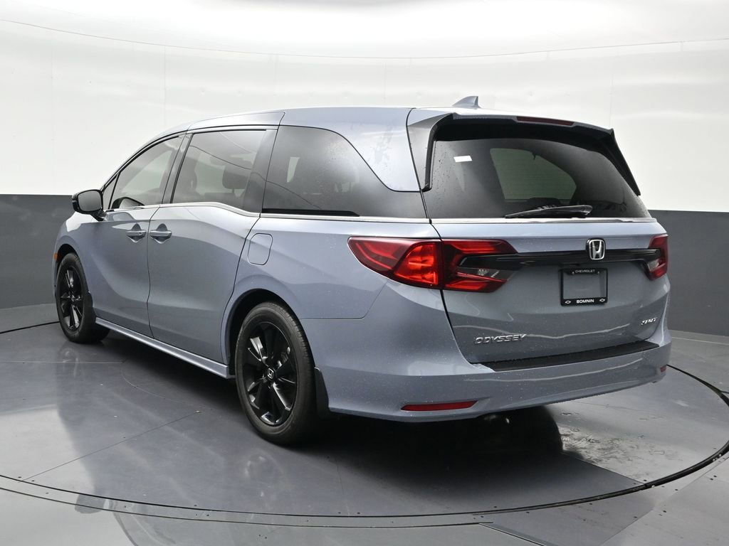 Used 2024 Honda Odyssey Sport image 3