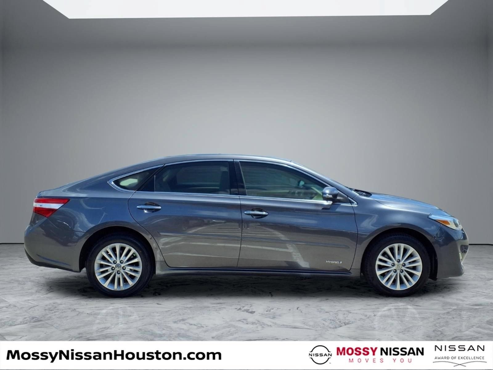 Used 2014 Toyota Avalon XLE Touring FWD image 8