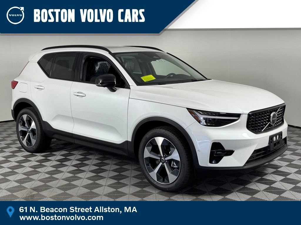 New 2026 Volvo XC40 B5 Plus w/ Protection Package Premier