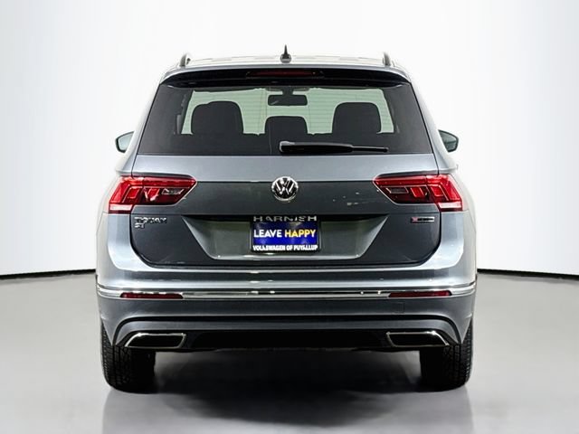 Certified 2020 Volkswagen Tiguan SE w/ Panoramic Sunroof Package AWD/4WD image 6