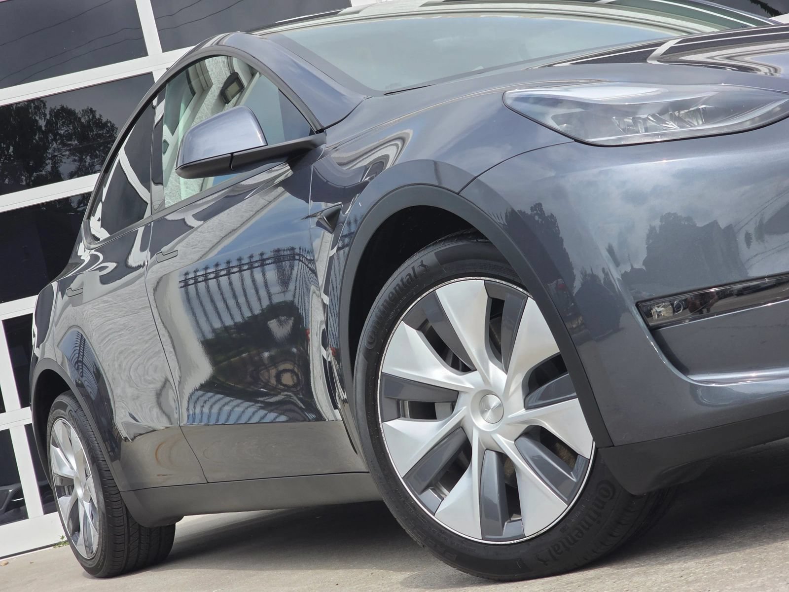 Used 2023 Tesla Model Y Long Range AWD/4WD image 12